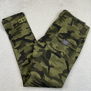 Eight & Nine Pants Mens 32 Green Camo Strap Combat Slim Straight Stretch Outdoor